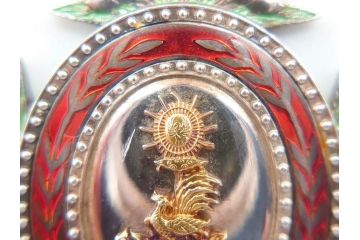 稀少　勲六等宝冠章(宝冠波光章)　略綬　勲章(正章、略章、ケース付き)(R-070970)