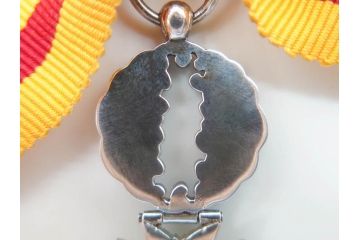 稀少　勲六等宝冠章(宝冠波光章)　略綬　勲章(正章、略章、ケース付き)(R-070970)