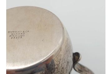 1900年代　TIFFANY&Co. MAKERS　(ティファニー メイカーズ)　総重量約139.95g　STERLING SILVER(スターリングシルバー)　SV925　ミルクポット(シルバーウェア、銀、アンティーク、ビンテージ、ヴィンテージ、クリーマー、ミルクジャー、ピッチャー、洋食器)(R-070972)