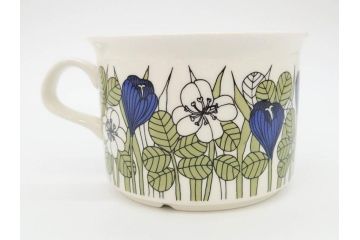 1978年〜1979年　ARABIA FINLAND　Krokus(クロッカス)　大胆に描かれた花たちが存在感を放つカップ&ソーサー2客セット(ヴィンテージ、ビンテージ、アラビア、フィンランド、北欧食器、C&S、グリーン・ブルーライン)(R-070642)