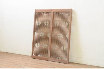 アンティーク建具　片面ガラス　和モダンな雰囲気づくりにおすすめの書院戸2枚セット(窓、組子、引き戸、ガラス戸)(R-070987)