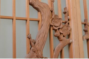 アンティーク建具　片面ガラス　梅・竹の彫刻入り書院戸4枚セット(窓、引き戸、ガラス戸)(R-070988)
