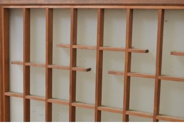 アンティーク建具　和モダンな空間づくりにおすすめ!格子入りの横長ガラス窓2枚セット(明かり取り、明り取り、ガラス欄間、引き戸)(R-070995)