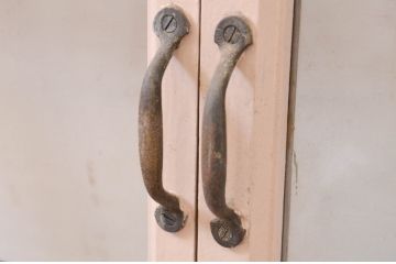 アンティーク建具　ペイント仕上げ限定　タモ材　レトロな空間づくりにおすすめの両開き窓1対2枚セット(ガラス窓、ガラス戸、ガラス扉)(R-071000)