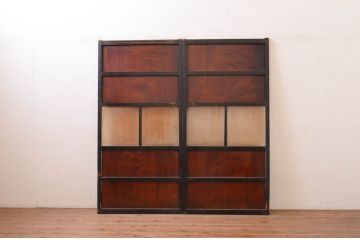 アンティーク建具　高級品!!　鏡板　欅(ケヤキ)材　ダイヤガラス入り　玉杢が素敵な漆塗りのガラス帯戸2枚セット(引き戸、板戸、ガラス戸)(R-071012)