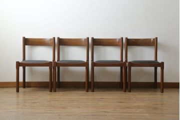 デンマークビンテージ　チーク材　本革調(合成皮革)　あたたかみのある雰囲気が魅力のダイニングチェア4脚セット(椅子、イス、ヴィンテージ、北欧)(R-071043)です