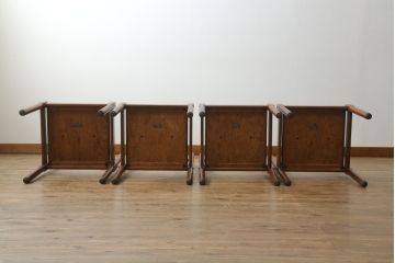 デンマークビンテージ　チーク材　本革調(合成皮革)　あたたかみのある雰囲気が魅力のダイニングチェア4脚セット(椅子、イス、ヴィンテージ、北欧)(R-071043)です