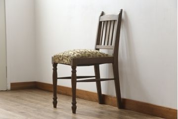 和製ビンテージ　神戸洋家具　オーク材　どこか懐かしい雰囲気漂うチェア(デスクチェア、ダイニングチェア、ヴィンテージ)(R-071044)