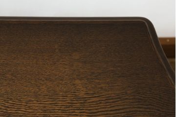 中古　飛騨産業　キツツキマーク　穂高シリーズ　気品あるクラシカルなデザインが魅力的なセンターテーブル(ローテーブル、リビングテーブル)(R-071050)