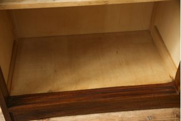 中古　美品　軽井沢彫り　隅々まで施された桜の彫りが美しいサイドボード(サイドキャビネット、サイドチェスト、収納棚、戸棚、引き出し)(R-071056)