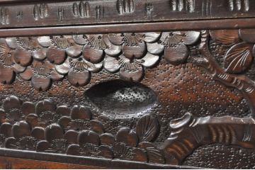 中古　軽井沢彫り　咲き誇る桜の彫刻が美しいドレッシングチェスト(ドレッサー、鏡台、引き出し、化粧台、サイドチェスト)(R-071057)