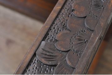 中古　美品　軽井沢彫り　華やかな桜の彫刻が美しいローテーブル(コーヒーテーブル、カフェテーブル、サイドテーブル、座卓)(R-071061)