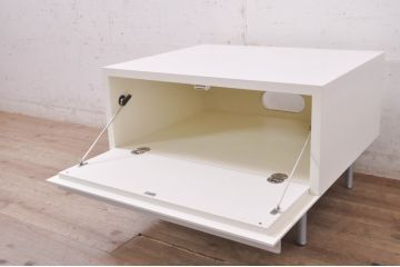 中古　オーダー製作品　シンプルなデザインが使いやすいカッシーナ風テレビボード(テレビ台、シアターボード、サイドボード、サイドキャビネット、ローボード)(製作費約18万円)(R-071064)