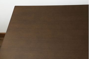 中古　美品　CONDE HOUSE(カンディハウス)　WING LUX(ウイングラックス)シリーズ　ウォールナット材　スタイリッシュなデザインが魅力のダイニングテーブル(定価約31万円)(食卓、4人掛け)(R-071065)