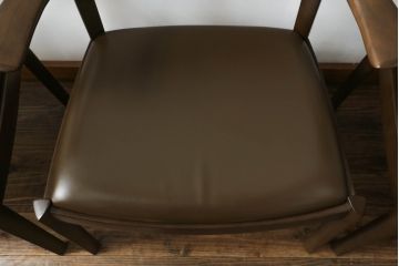 中古　美品　CONDE HOUSE(カンディハウス)　WING LUX(ウイングラックス)シリーズ　ナラ材　滑らかな曲線を描くデザインが魅力のアームチェア(定価4脚で約51万円)(ダイニングチェア、椅子、イス)(R-071066)