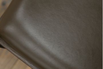 中古　美品　CONDE HOUSE(カンディハウス)　WING LUX(ウイングラックス)シリーズ　ナラ材　滑らかな曲線を描くデザインが魅力のアームチェア(定価4脚で約51万円)(ダイニングチェア、椅子、イス)(R-071066)