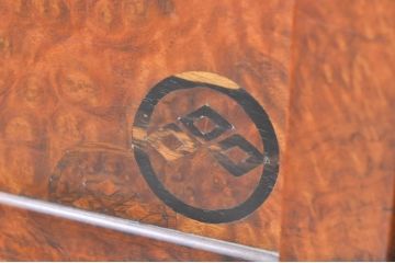 和製アンティーク　最高級!!　指物工芸家具　漆塗り　総楠(クス)材　前面玉杢　内部楠材　象嵌入り時代箪笥ローボード(テレビ台、テレビボード、サイドボード、サイドキャビネット、収納棚、違い棚)(R-071069)