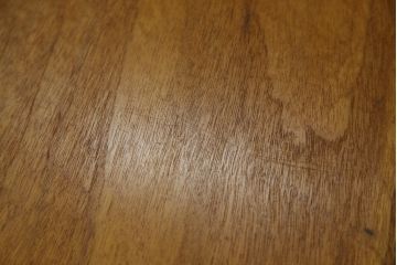 和製アンティーク　最高級!!　指物工芸家具　漆塗り　総楠(クス)材　前面玉杢　内部楠材　黒柿縁がアクセントの時代箪笥ローチェスト(ローボード、テレビ台、テレビボード、サイドボード、サイドキャビネット、リビングボード、衣装箪笥、収納箪笥)(R-071072)