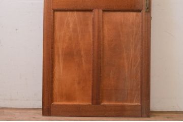 アンティーク建具　ラワン材　レトロな佇まいが魅力的なドア1枚(木製扉、板戸扉)(R-071109)