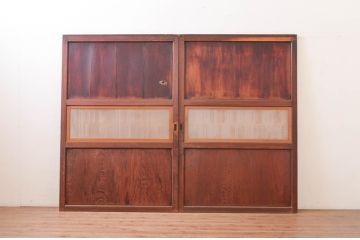 アンティーク建具　落ち着いた和の空間を演出する組子入り幅広のガラス帯戸2枚セット(引き戸、板戸)(R-071112)