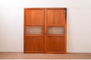 アンティーク建具　落ち着いた和の空間を演出する組子入りガラス帯戸2枚セット(引き戸、板戸)(R-071115)