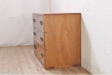 和製アンティーク　最高級!!　指物工芸家具　漆塗り　総楠(クス)材　前面玉杢　内部楠材　黒柿縁がアクセントの時代箪笥(チェスト、和タンス、着物箪笥、衣装箪笥、収納箪笥)(R-071130)