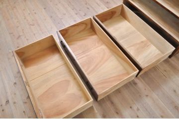 和製アンティーク　最高級!!　指物工芸家具　漆塗り　総楠(クス)材　前面玉杢　内部楠材　黒柿縁がアクセントの時代箪笥(チェスト、和タンス、着物箪笥、衣装箪笥、収納箪笥)(R-071131)