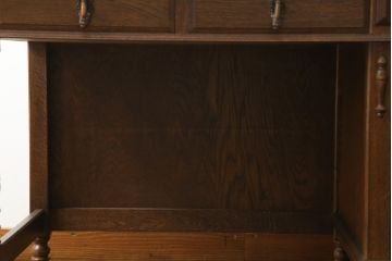 中古　三越家具　カントリーハウス　希少な絶版品ブルージュ　挽き物加工や引手のデザインがおしゃれ!クラシカルな雰囲気を高めるデスク(片袖机、ワークデスク、平机、在宅用、在宅ワーク)(R-071136)
