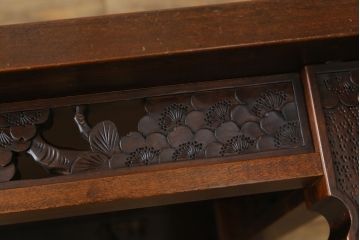 中古　美品　軽井沢彫り　桜の彫りが華やかな座卓(ローテーブル、センターテーブル、リビングテーブル)(R-071138)