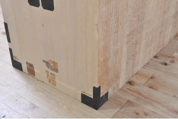 和製アンティーク　特注!!　上手物!!　桐紋金具　上品な佇まいと金具の立派な総桐二本松箪笥ローボード(テレビ台、収納箪笥、和タンス、総桐たんす、総桐箪笥、時代箪笥、引き出し)(R-071163)