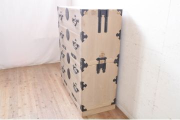 和製アンティーク　特注!!　上手物!!　桐紋金具　上品な佇まいと金具の立派な二段重ね総桐二本松箪笥(重ね箪笥、収納箪笥、衣装箪笥、和タンス、総桐たんす、総桐箪笥、時代箪笥、引き出し)(R-071166)