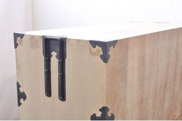 和製アンティーク　特注!!　上手物!!　桐紋金具　上品な佇まいと金具の立派な二段重ね総桐二本松箪笥(重ね箪笥、収納箪笥、衣装箪笥、和タンス、総桐たんす、総桐箪笥、時代箪笥、引き出し)(R-071166)