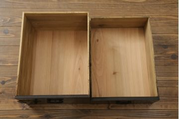 和製アンティーク　江戸期　前面欅(ケヤキ)材と栗材の味わい深い米沢車箪笥(帳場箪笥、和箪笥、収納箪笥、時代箪笥、収納棚、米沢箪笥)(R-071169)