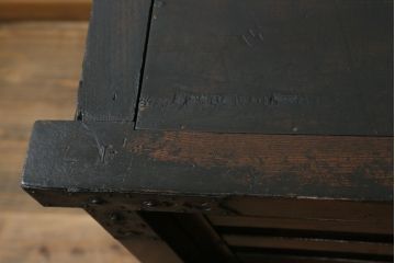 和製アンティーク　江戸期　前面欅(ケヤキ)材と栗材の味わい深い米沢車箪笥(帳場箪笥、和箪笥、収納箪笥、時代箪笥、収納棚、米沢箪笥)(R-071169)