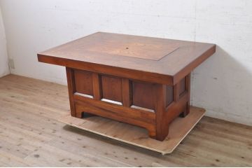 和製ビンテージ　松本民芸家具　欅(ケヤキ)　重厚感のある佇まいでお部屋の主役にもなるラッカーA型洋炉卓(囲炉裏テーブル、ダイニングテーブル、センターテーブル、火鉢、ヴィンテージ)(定価約91万円)(R-071172)