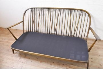 イギリスビンテージ　美品　ERCOL(アーコール)　落ち着いた色味の花柄ファブリックが上品な3人掛けソファ(アームソファ、3Pソファ、三人掛け、英国、北欧、ヴィンテージ)(R-071184)