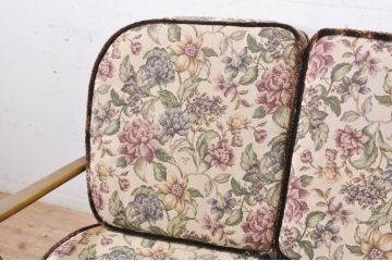 イギリスビンテージ　美品　ERCOL(アーコール)　落ち着いた色味の花柄ファブリックが上品な3人掛けソファ(アームソファ、3Pソファ、三人掛け、英国、北欧、ヴィンテージ)(R-071184)
