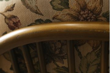 イギリスビンテージ　美品　ERCOL(アーコール)　落ち着いた色味の花柄ファブリックが上品な1人掛けソファ(ラウンジチェア、アームチェア、椅子、1シーターソファ、英国、北欧、ヴィンテージ)(R-071185)