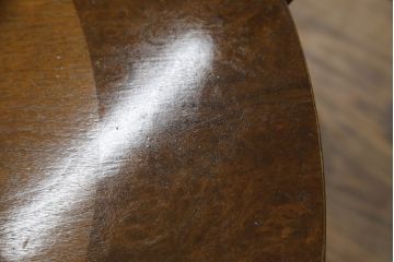 中古　DREXEL HERITAGE(ドレクセルヘリテイジ)　FRANCESCA(フランチェスカ)シリーズ　重厚でクラシカルなデザインのローテーブル(カクテルテーブル、センターテーブル、リビングテーブル)(定価約56万円)(R-071186)