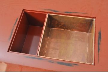 和製ビンテージ　美品　高級品　曙塗り(あけぼのぬり)　朱塗り　深い朱色が和の趣を高める囲炉裏(木製火鉢、座卓、ローテーブル、ヴィンテージ)(定価約50万円)(R-071187)