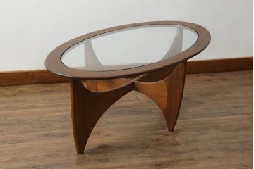 イギリスビンテージ　G-PLAN(ジープラン)　チーク材　ガラストップのおしゃれなコーヒーテーブル(センターテーブル、ローテーブル、オーバルテーブル、英国、北欧、ヴィンテージ)(R-071188)