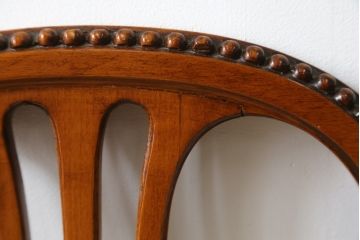 中古　美品　サァラ麻布　笠木の彫りやラタン編みの座面など凝ったデザインが魅力的なダイニングチェア4脚セット(椅子、バラ売り可能)(4脚定価 約80万円)(R-071211)
