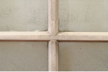 アンティーク建具　ペイント仕上げ限定　レトロな空間作りにおすすめなマス目(升目)格子のペイントガラス窓4枚セット(引き戸、ガラス戸)(R-071232)