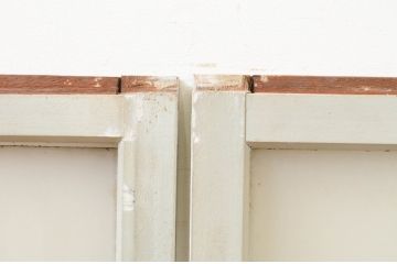アンティーク建具　ペイント仕上げ限定　インテリアに取り入れやすいシンプルなデザインのペイントガラス窓2枚セット(引き戸、ガラス戸)(R-071233)