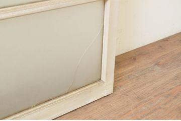 アンティーク建具　ペイント仕上げ限定　インテリアに取り入れやすいシンプルなデザインのペイントガラス窓2枚セット(引き戸、ガラス戸)(R-071234)