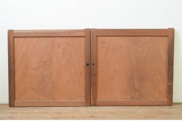 アンティーク建具　総欅(ケヤキ)材　美しい杢目が魅力の板戸窓2枚セット(引き戸)(R-071235)