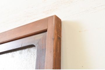 アンティーク建具　杉材　どこか懐かしい雰囲気を感じるガラス入り一枚板の扉1枚(木製扉、ドア)(R-071238)