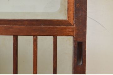 アンティーク建具　腰板栗材　風情のある佇まいが魅力的な格子入りガラス戸2枚セット(引き戸、格子戸、ガラス帯戸)(R-071241)