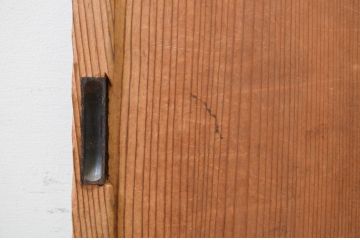 アンティーク建具　杉材　柾目の美しい格子飾り付き幅狭引き戸2枚セット(板戸、ガラス戸、格子戸)(R-071242)