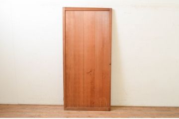 アンティーク建具　柾目が魅力のマス目格子板戸1枚(きつね格子、狐格子、ドア、格子扉、升目)(R-071243)